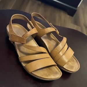 BareTraps Brown Strappy Sandals